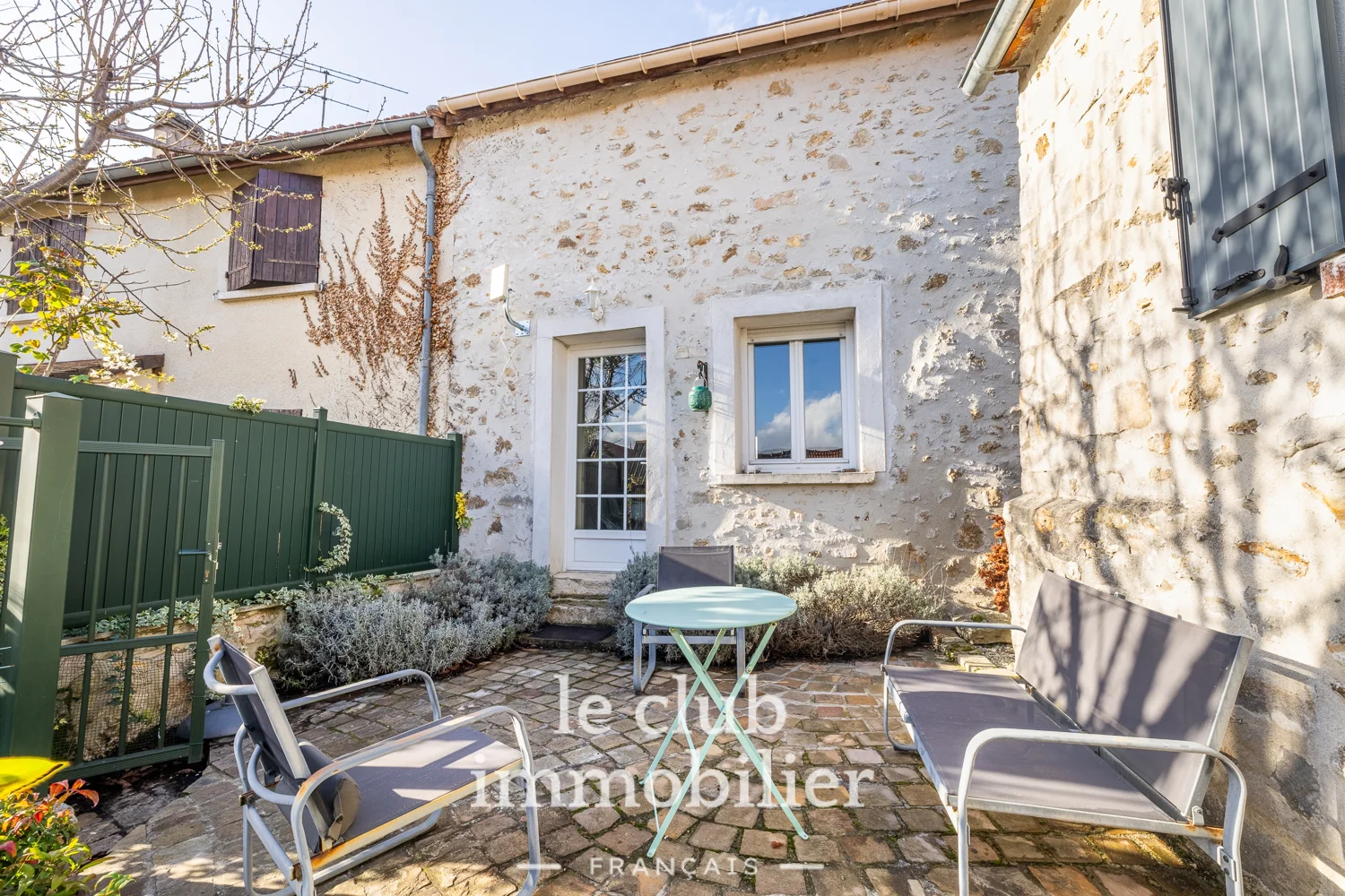 Maison 5 pièces de 92 m² à BREUX-JOUY