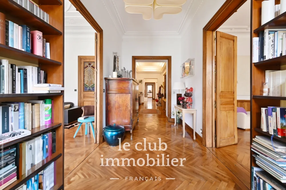 Appartement 6 pièces de 212 m² à Marseille