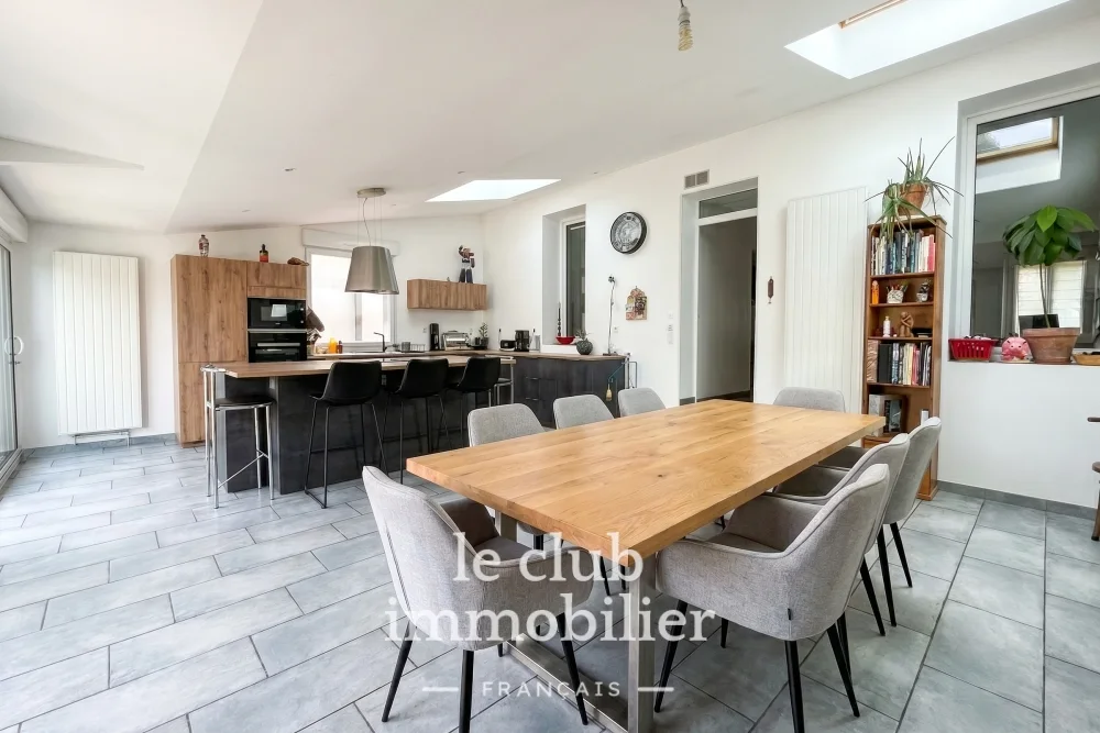 Maison 4 pièces de 123 m² à Nantes