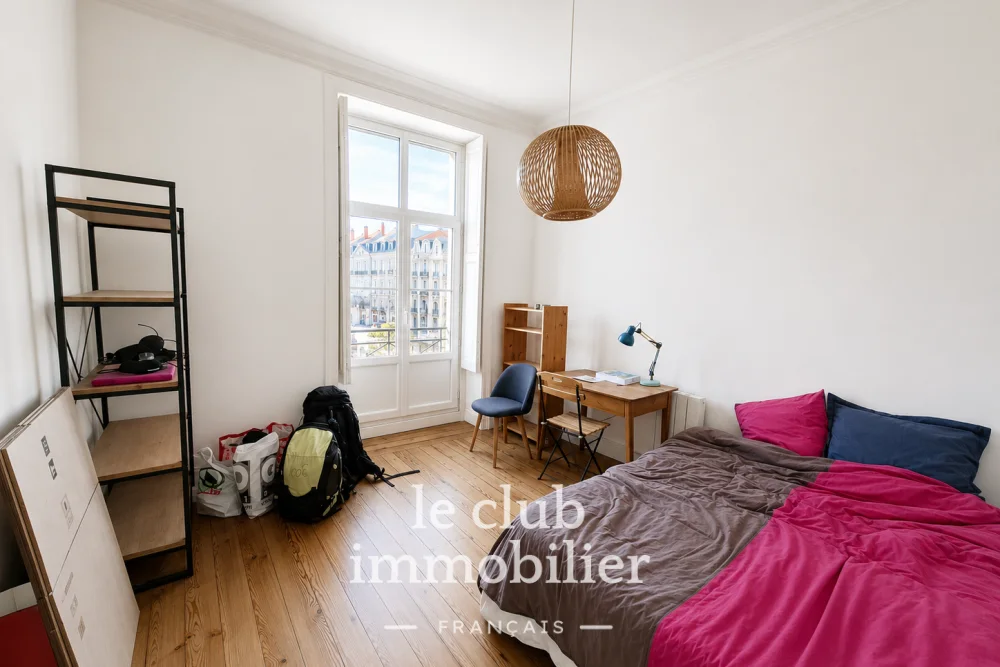 Appartement 4 pièces de 90 m² à Nantes