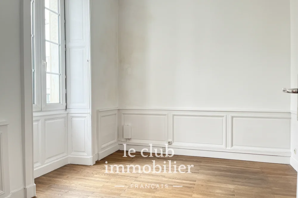 Maison 10 pièces de 209 m² à Rezé