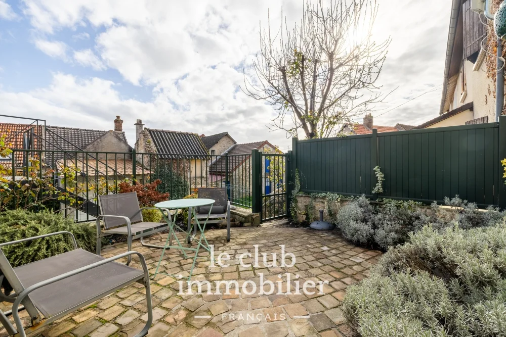 Maison 5 pièces de 92 m² à BREUX-JOUY