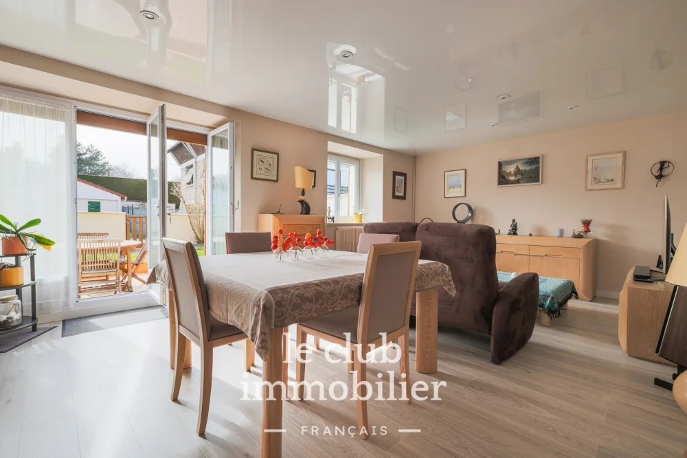 Maison 5 pièces de 91 m² à La Norville