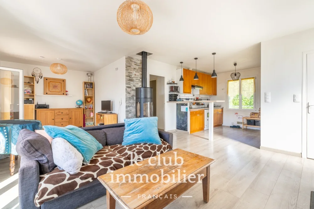 Maison 3 pièces de 75 m² à Breux-Jouy