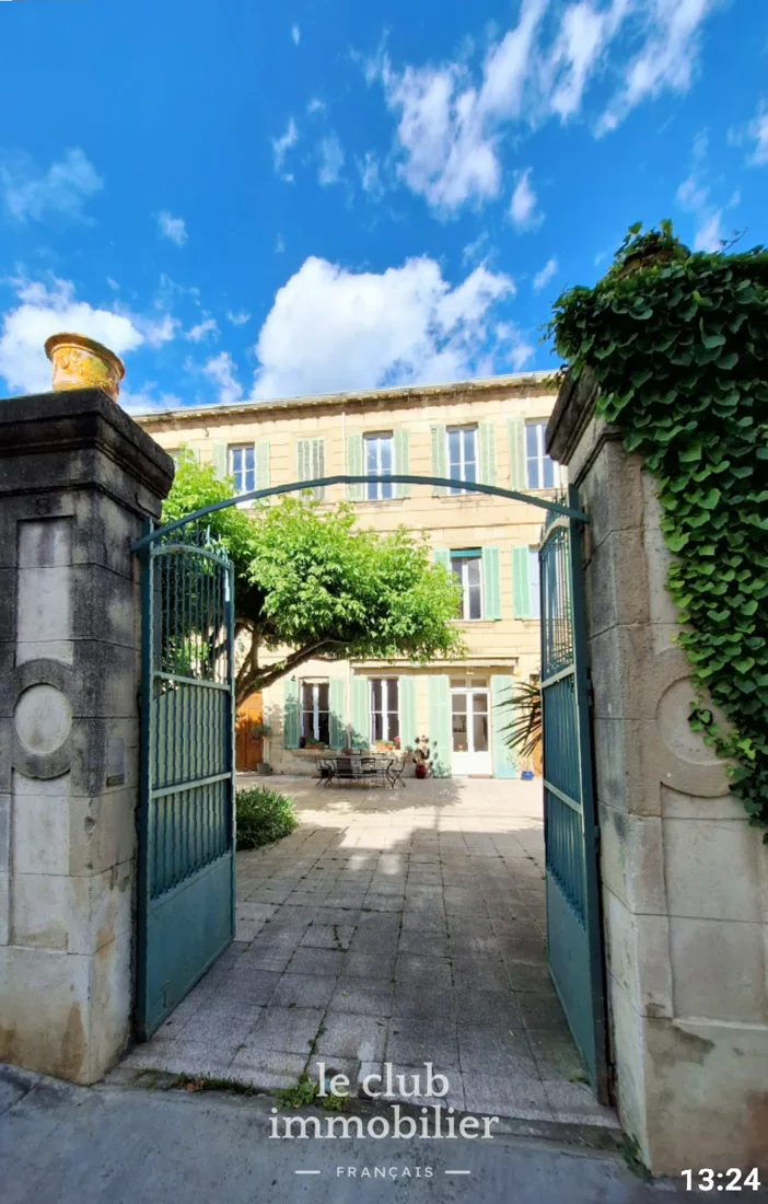 Maison 10 pièces de 300 m² à Salon-de-Provence