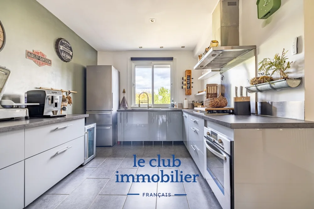 Maison 5 pièces de 135 m² à La Norville